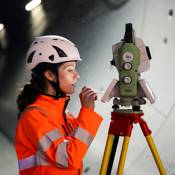 estacion total leica